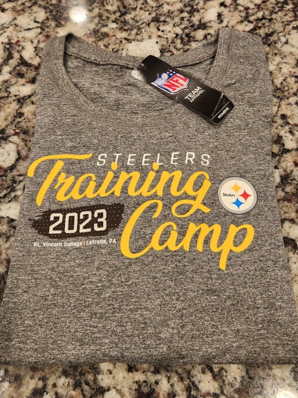 New Era Pittsburgh Steelers NFL Women's 2023 Training Camp T-Shirt S NWT
